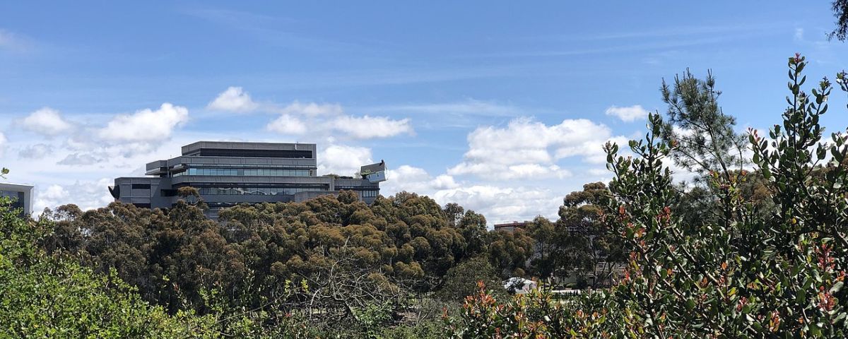 The Earl Warren College at UCSD. Image by FASTILY [<a href="https://creativecommons.org/licenses/by-sa/4.0">CC BY-SA 4.0</a>], <a href="https://commons.wikimedia.org/wiki/File:Earl_Warren_College_1_2019-04-17.jpg">via Wikimedia Commons</a>