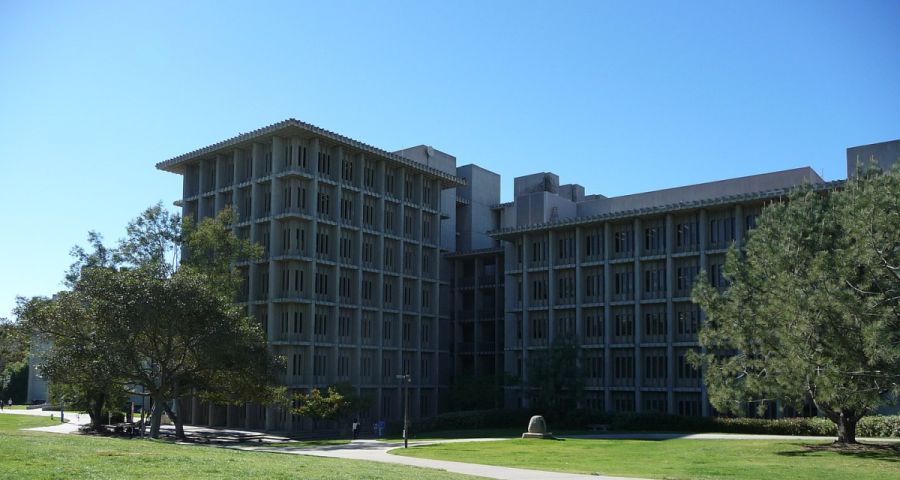 The John Muir College at UCSD. By Tktktk - <span class="int-own-work" lang="en">Own work</span>, <a href="https://creativecommons.org/licenses/by/3.0" title="Creative Commons Attribution 3.0">CC BY 3.0</a>, <a href="https://commons.wikimedia.org/w/index.php?curid=12773342">Link</a>